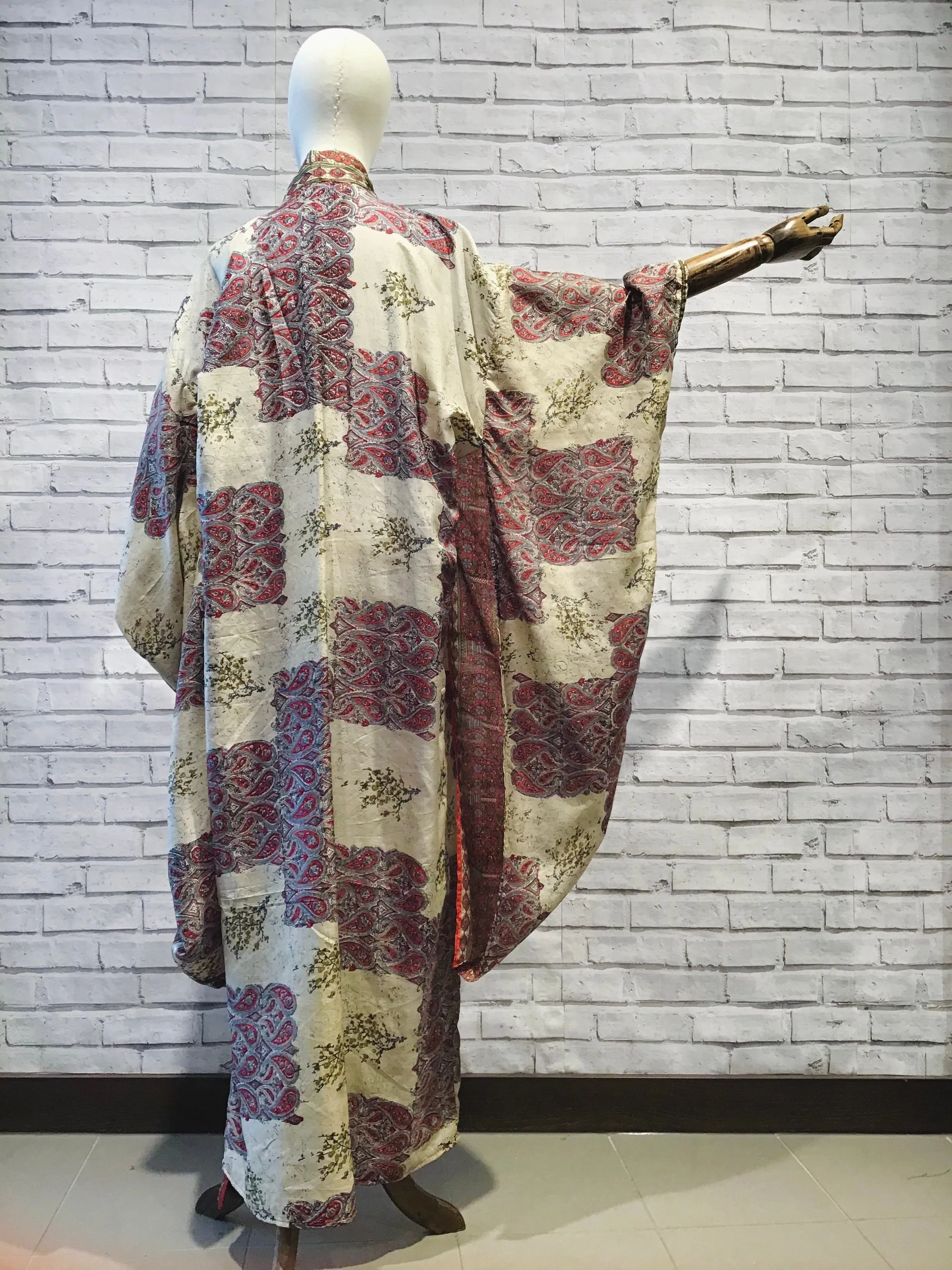 Antique treasure Silk kimono