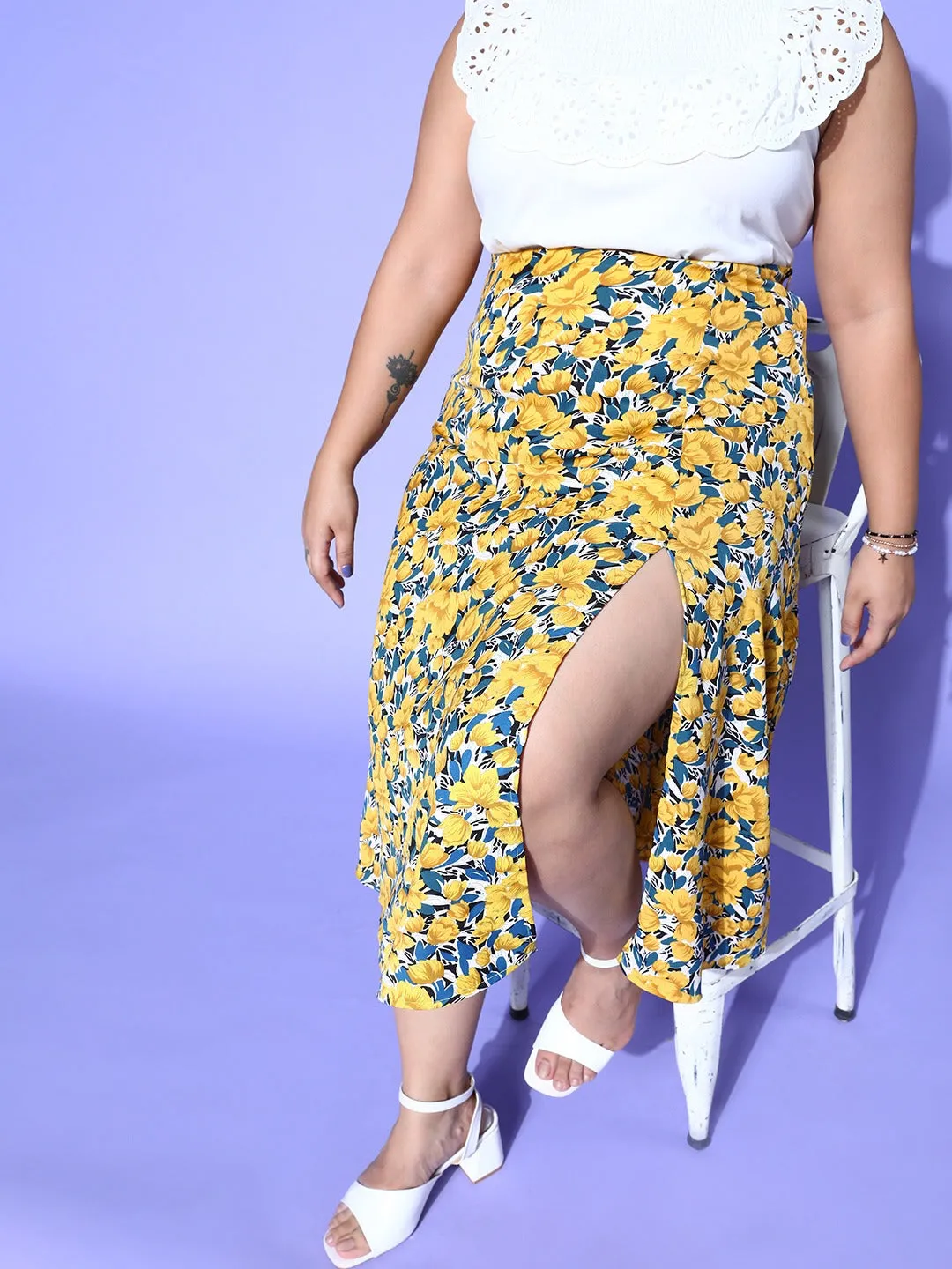 Berrylush Women Plus Size Bright Yellow & Blue Floral Printed Thigh-High Slited A-Line Midi Roman Column Skirt