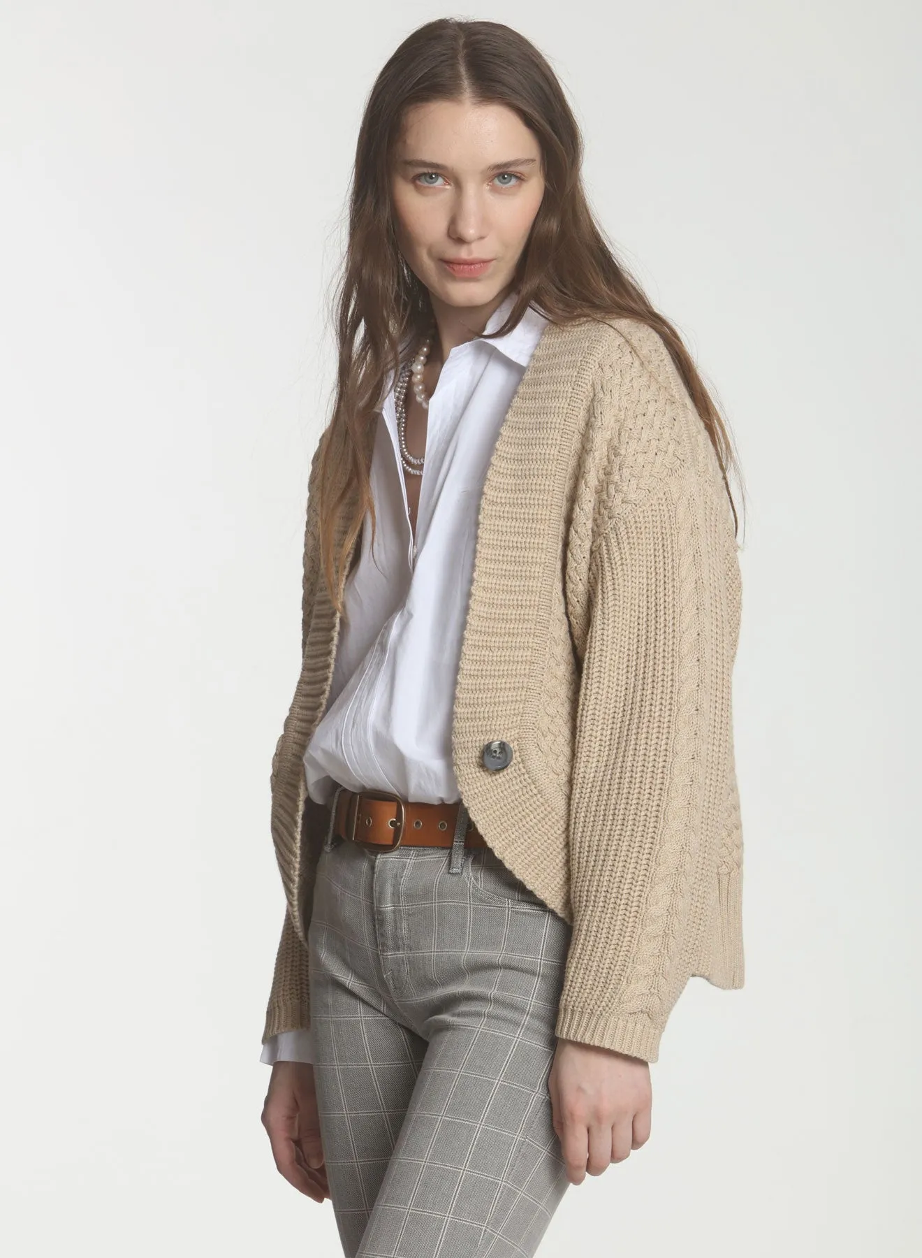 Carol Curve Cardi - Latte