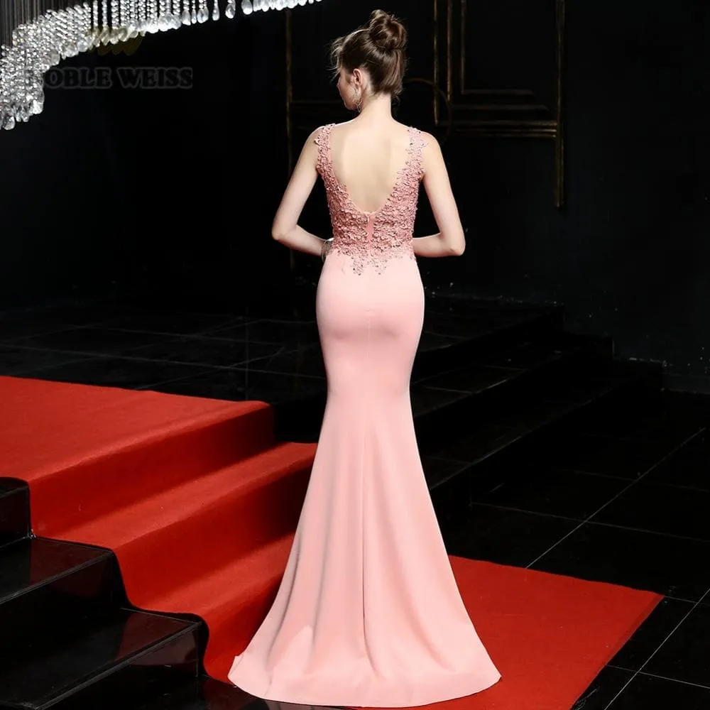 V-Neck Appliques Beading Gown - Elegant and Glamorous Wedding Dress